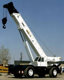 heavy mobile crane